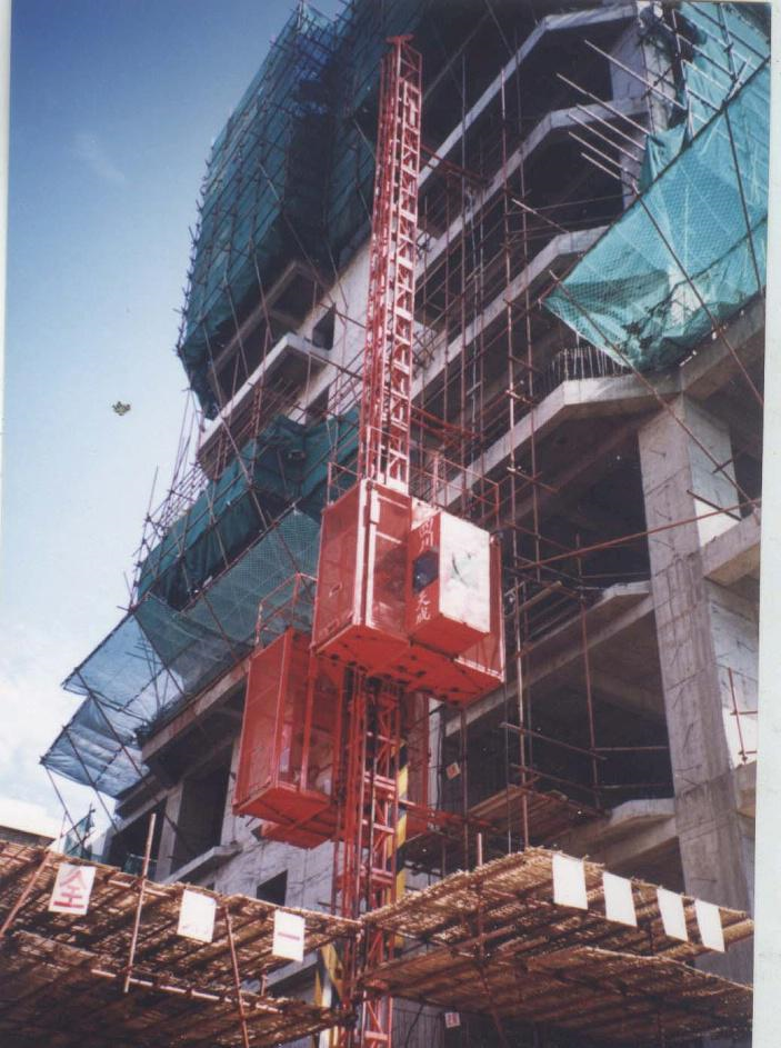 施工升降機(jī)